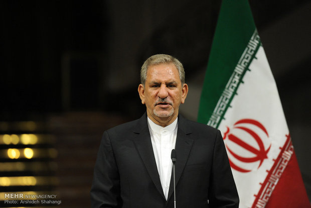 جهانگیری: آمریکا به هیچ وجه قادر به توقف فروش نفت ایران نخواهد بود/ نفت ایران هیچ جایگزینی ندارد