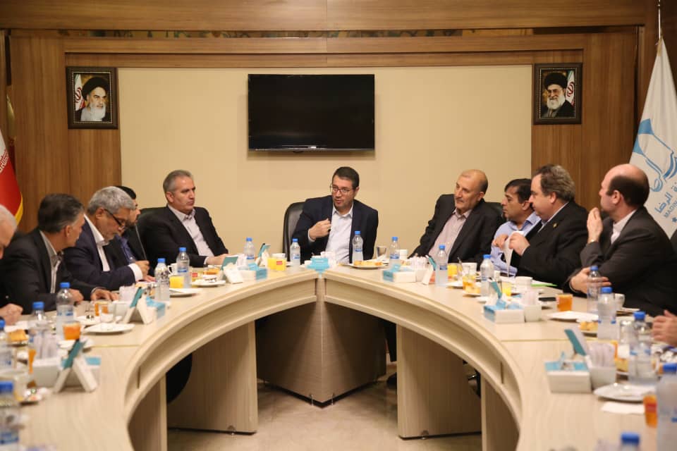 وزیر صمت در مشهد تاکید کرد : برنامه‌ی جامع توسعه زعفران کشور از تولید تا صادرات تدوین شود/ تفویض اختیارات به بخش خصوصی و مدیران استانی