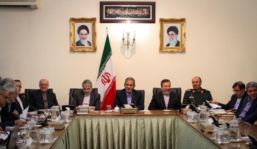 ستاد فرماندهی اقتصاد مقاومتی باید «فرمانده اقتصاد ایران» باشد