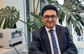 دولت تمام صنایع و معادن را گران اداره می‌کند / هنوز نمی دانیم فولاد را کجا بسازیم