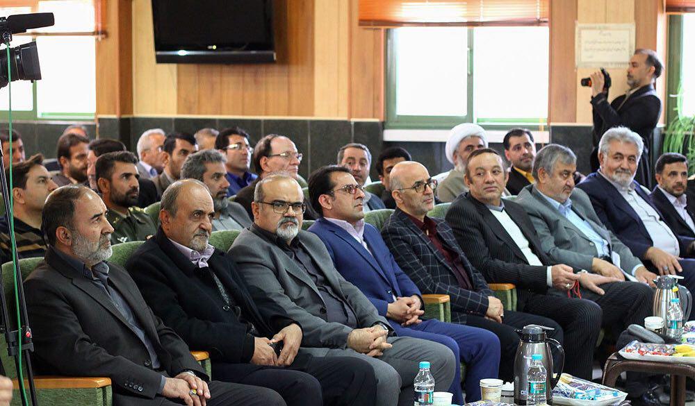 حضور رئیس خانه صنعت، معدن و تجارت ایران در همایش روزملی ثبت احوال