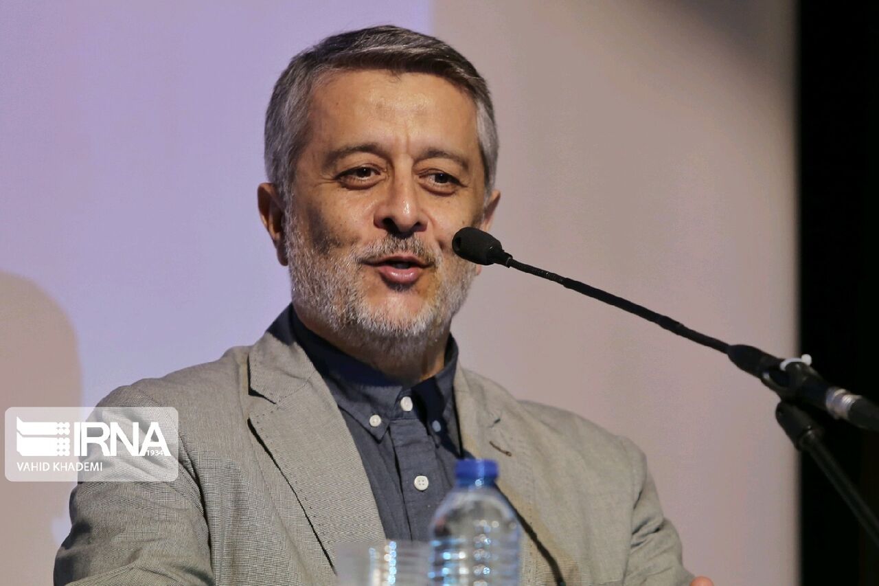 مشاور وزیر صنعت: ایران با ۱۵ دروازه ارتباطی، سرآمد جهان است
