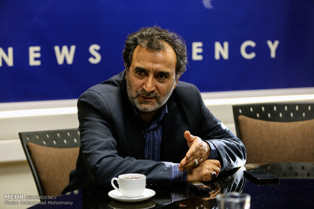 دهقان به مهر خبر داد: توافق با لاریجانی برای بررسی لایحه ۱۲۶۱ماده‌ای اصلاح قانون تجارت