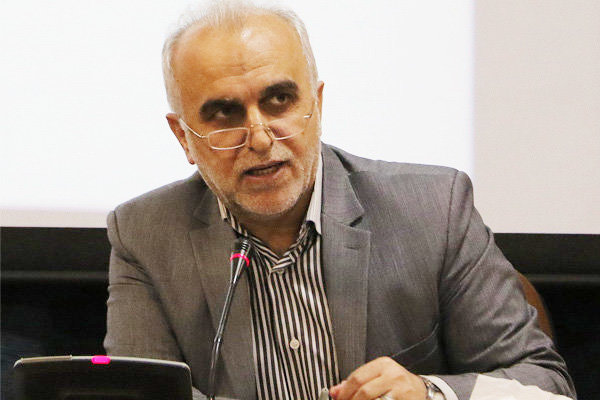 وزیر اقتصاد اعلام کرد: ارز ۴۲۰۰ تومانی به نتیجه نرسید