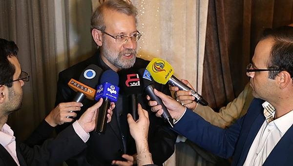 لاریجانی در جمع خبرنگاران: دولت ایرادات تخصیص ارز را برطرف کند