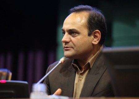 معیشت مردم قربانی ارز چند نرخی/ مجلس جلوی رانت را بگیرد