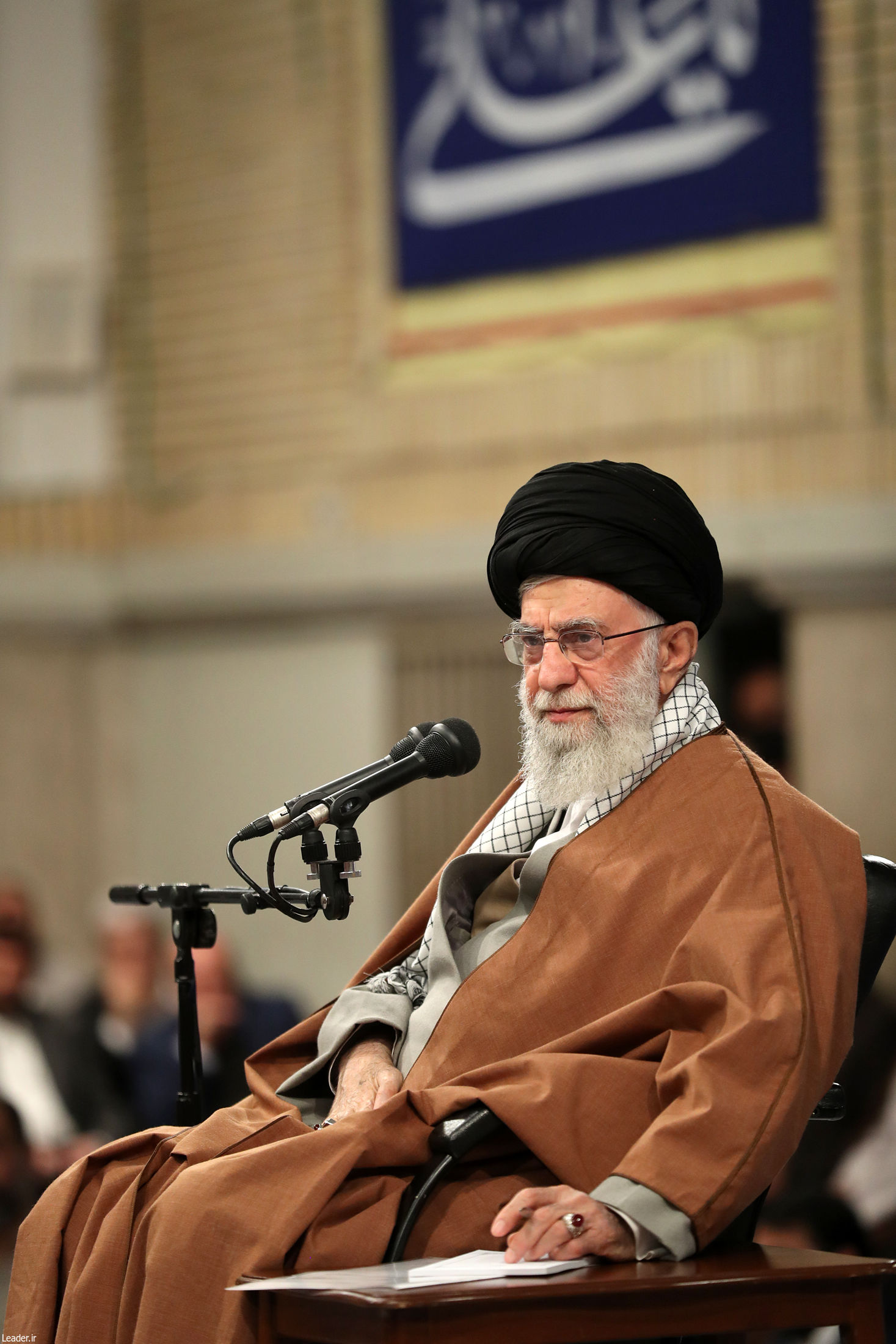 رهبر انقلاب اسلامی: کارهای چند روز اخیر مردمی نبود/ دشمن را عقب زدیم
