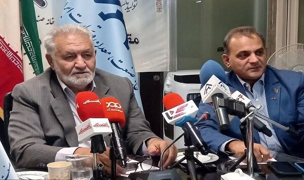 بحران قطعی برق صنایع را به تعطیلی کشاند/ افت ۳۰ تا ۶۰ درصدی تولید در شهرک‌های صنعتی