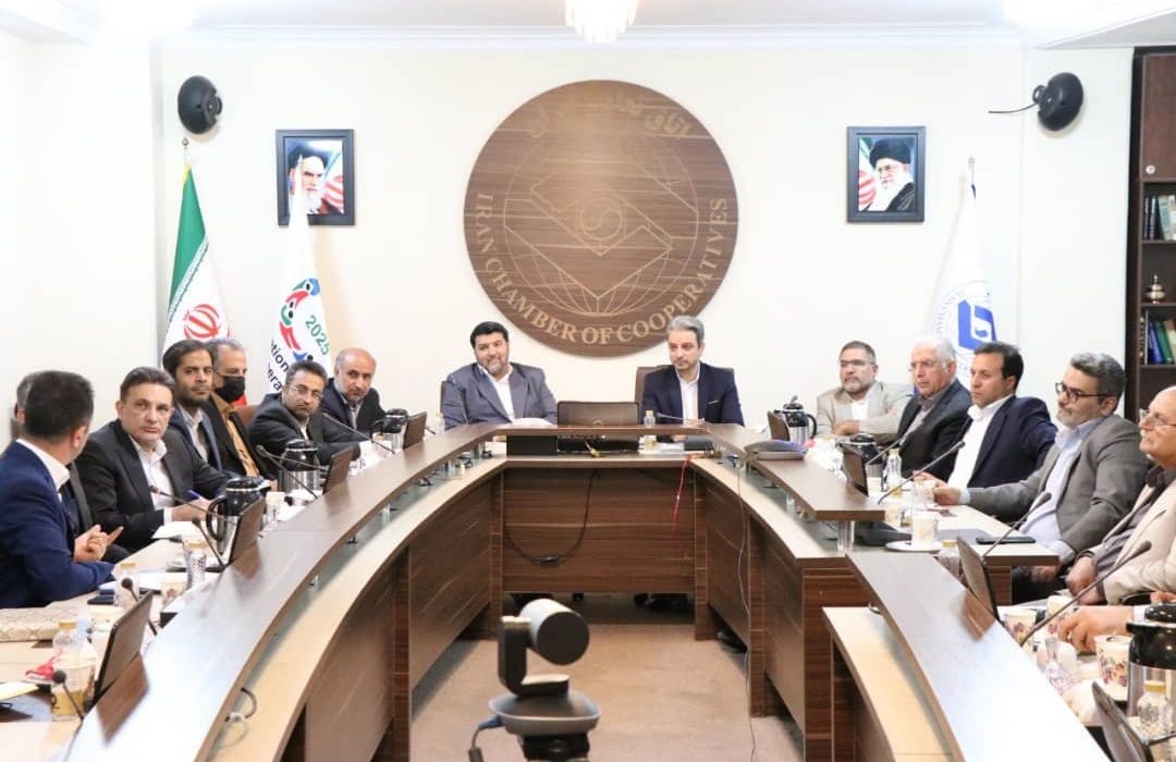 نارضایتی جامعه کار و تولید از عملکرد سازمان تامین اجتماعی/ تدوین برنامه پنجساله سازمان با مشارکت بخش کارفرمایی