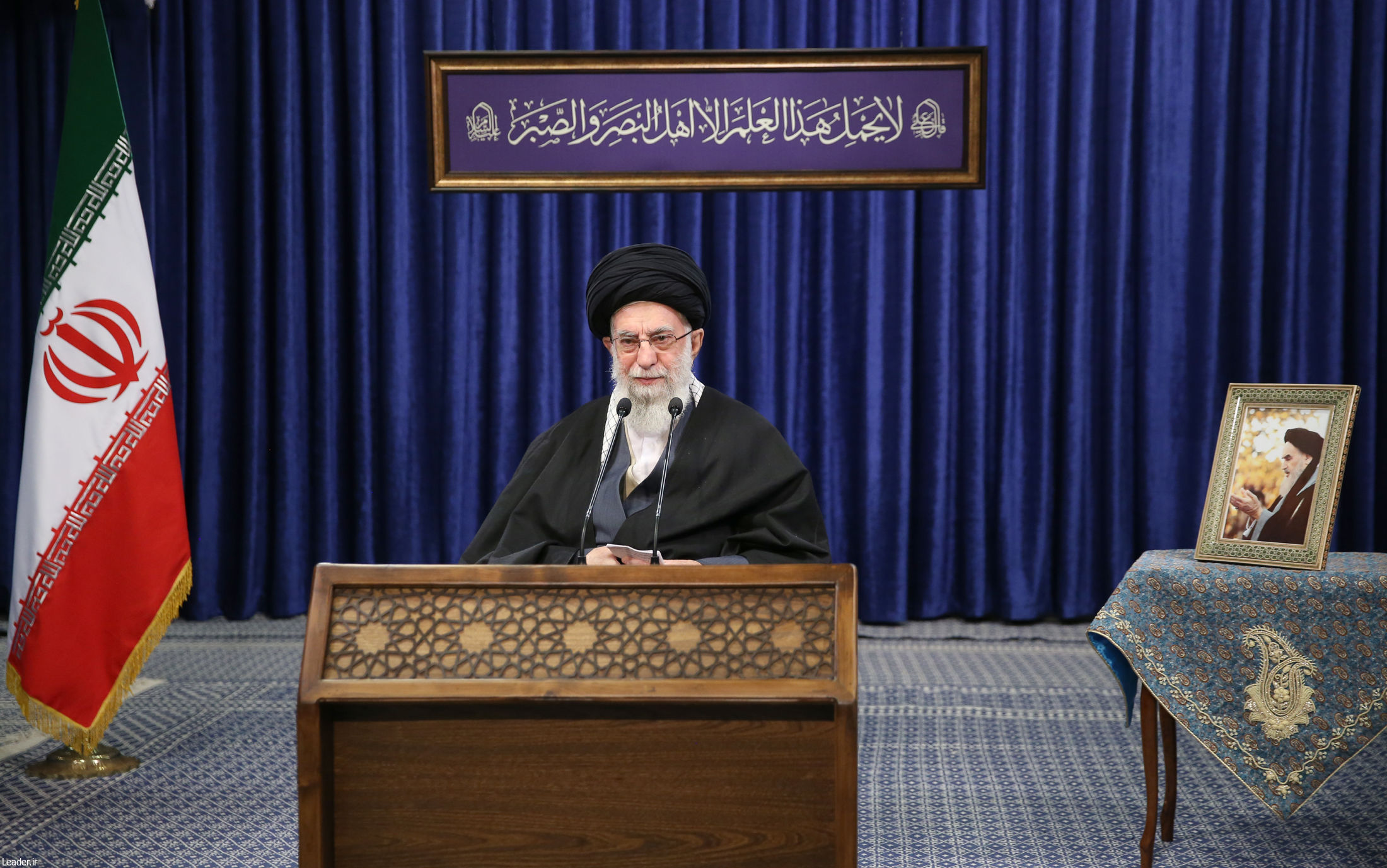 رهبر انقلاب اسلامی در سخنرانی تلویزیونی به‌مناسبت سالروز قیام ۱۹ دی ۱۳۵۶ مردم قم: تحریم‌ها باید فوراً متوقف شود بازگشت آمریکا به برجام بدون رفع تحریم به ضرر ماست