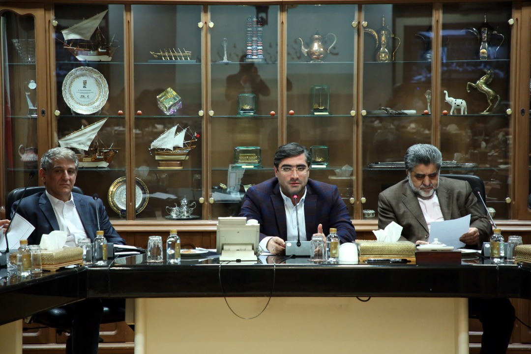 نخستین نشست شورای خبرگان صنعت با حضور سید محمد رضا مرتضوی و آرمان خالقی دبیرکل و قائم مقام دبیرکل خانه صنعت، معدن و تجارت ایران برگزار شد