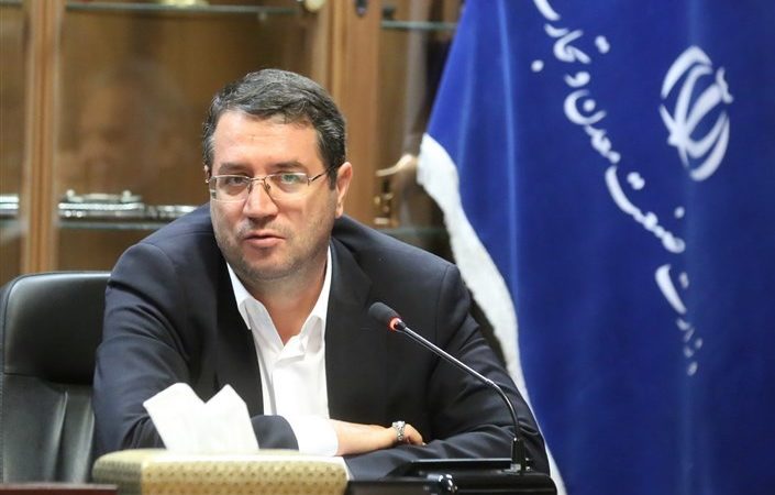 وزیر صمت مطرح کرد: فعالیت‌های معدنی، جایگزین درآمد نفتی/اختصاص۳۰۰ میلیون یورو برای واردات به مناطق آزاد