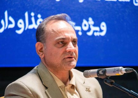 آرمان خالقی دبیر کل خانه صنعت ، معدن و تجارت ایران در همایش بزرگداشت روز صنعت و معدن و هفته صنایع کوچک ۱۴۰۳