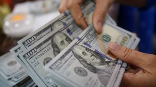 وزیر اقتصاد از تدارک سازوکارهای لازم برای تشکیل بازار ثانویه ارز خبر داد/پیشنهاد ارزی بخش خصوصی عملیاتی می‌شود؟