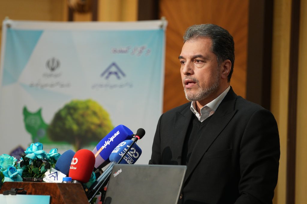 نقش تولید ملی در توسعه اقتصادی؛ ضرورت حمایت از بخش خصوصی و رفع موانع تولید