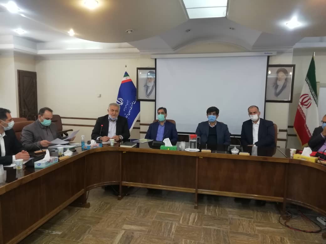 معاون وزیر صنعت، معدن و تجارت اعلام كرد:  استفاده از ظرفیت بخش خصوصی در توسعه صنعت/ آمادگی شهرک‌های صنعتی برای همکاری با خانه‌های صنعت، معدن و تجارت استان‌ها