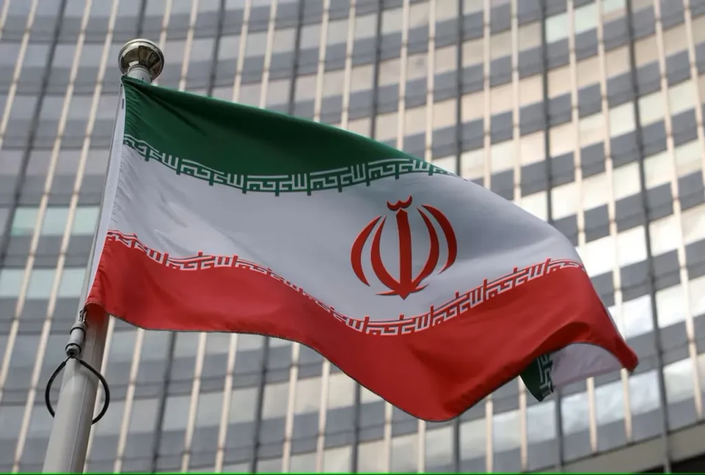 اقتصاد ایران زیر آوار موانع؛ از سیل مشکلات تا ریسمان نجات حمایت قضایی