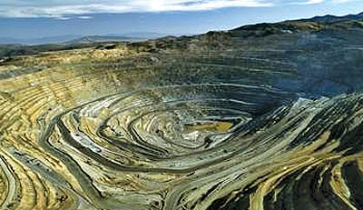 کرباسیان مطرح کرد؛ ثبت رکورد استخراج ۱۰۵ هزار تنی در معدن انگوران/ تاکید بر سیاست برون سپاری دولت در بخش معدن