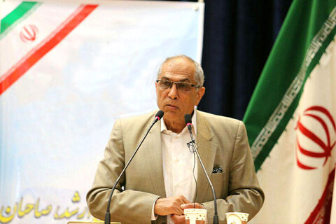 چند نرخی بودن کالاها منشا ایجاد فساد است