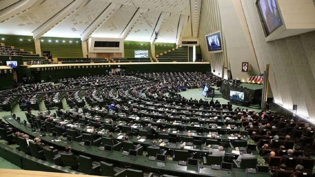 جلسه ویژه کمیسیون صنعت مجلس شورای اسلامی درباره قیمت‌گذاری برق