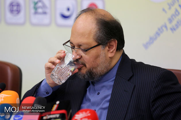 جلسه استیضاح وزیر صنعت پایان مهرماه/ دولت در تنظیم بازار بسیار ضعیف بود